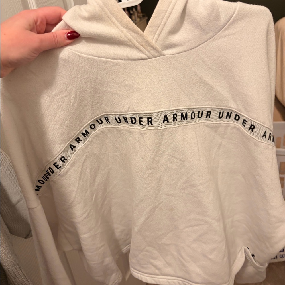 Under Armour Cream Pullover